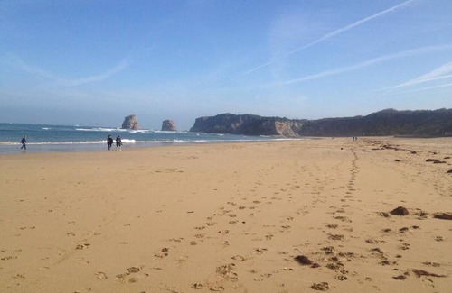 Hendaye Boat Rental | Voilier à quai 4 personnes - 2 mn à pieds grande plage