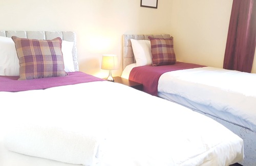 Netley House | Vokes House Sleeps 7 and Parking