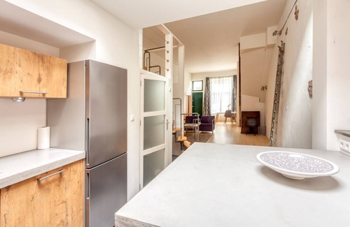 Centrum Apartment | Voldersgracht Canal Home Haarlem