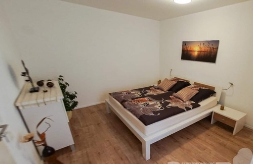 Freyung Apartment | Voll ausgestattete neue Ferienwohnung mit Terrasse