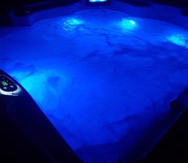 Penpont House | Vollie House with Hot Tub, Sauna & Log Burner