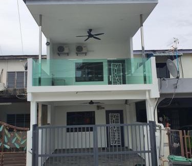 Mersing House | Voon 2 bedroom homestay