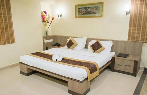 Nagpur Hotel | VORA CORPORATE INN