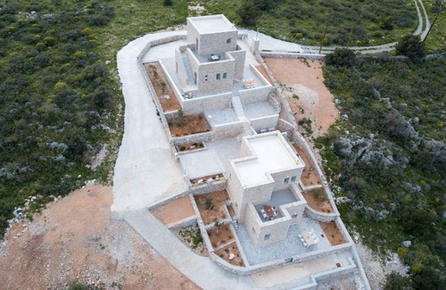 Pagkia House | Vorino Luxury Villas, Aloni