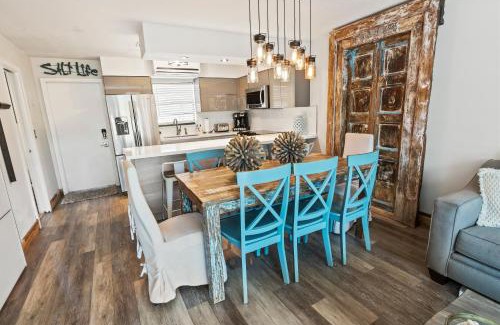 Key Largo Apartment | VOTED KEY LARGO'S #1 DESTINATION, Pool, Marina, Kayaks, Tennis, Pickle Ball