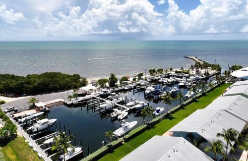 Key Largo Apartment | VOTED KEY LARGO'S #1 DESTINATION, Pool, Marina, Kayaks, Tennis, Pickle Ball