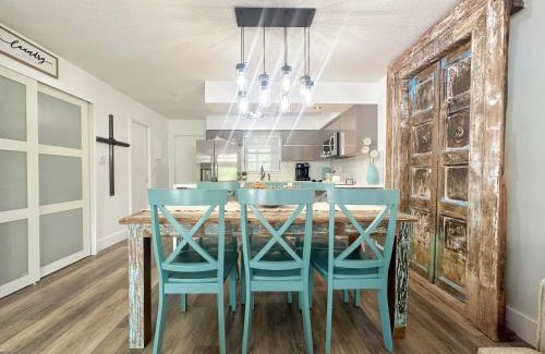 Key Largo Apartment | VOTED KEY LARGO'S #1 DESTINATION, Pool, Marina, Kayaks, Tennis, Pickle Ball