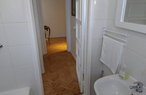 Lisbon Old Town House | Voyage 63-2F 3-bedroom apartment with a small living room