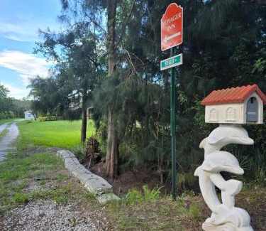 Merritt Island House | Voyager Inn