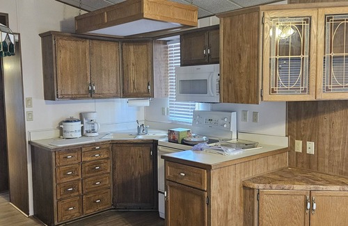 Tucson Resort | Voyager RV Resort Park Model in an active adult resort in sunny Tucson AZ