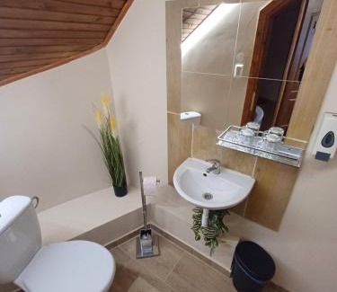 Mehkerek Bed & Breakfast | Vozi Rooms