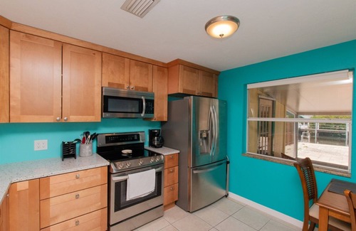 Marathon House | VR85 Sea La Vie | 2 Bed, 1 Bath
