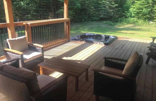 Sainte-Ann-des-Lacs Ski Chalet | Vrbo Property