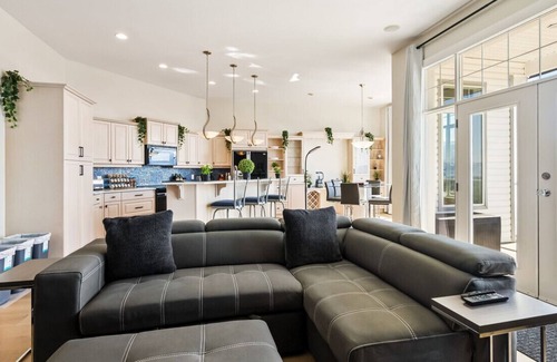 Black Mountain House | Vrbo Property