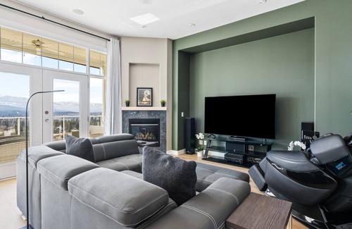 Black Mountain House | Vrbo Property