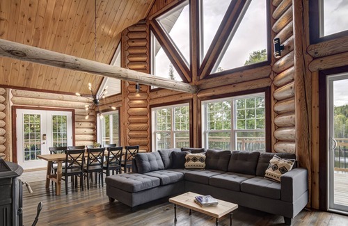 Mandeville Ski Chalet | Vrbo Property