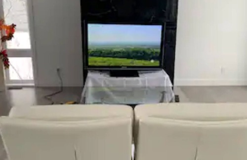 Mirabel House | Vrbo Property