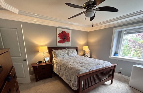 Guildford House | Vrbo Property