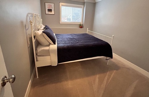 Guildford House | Vrbo Property