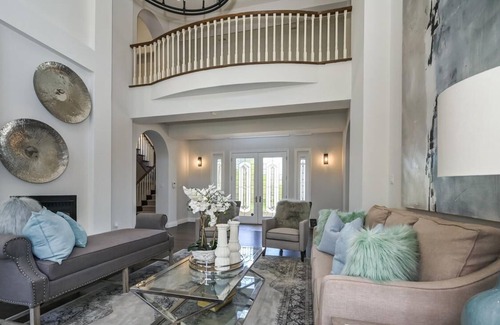 Uxbridge Villa | Vrbo Property