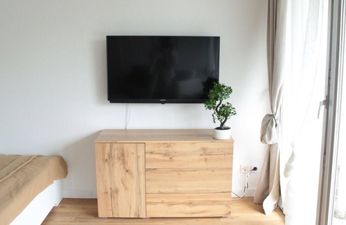 Eckenheim Apartment | Vrbo Property
