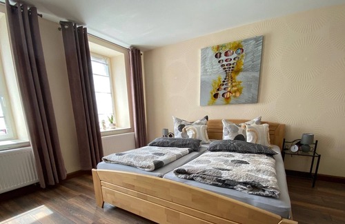 Poessneck Apartment | Vrbo Property
