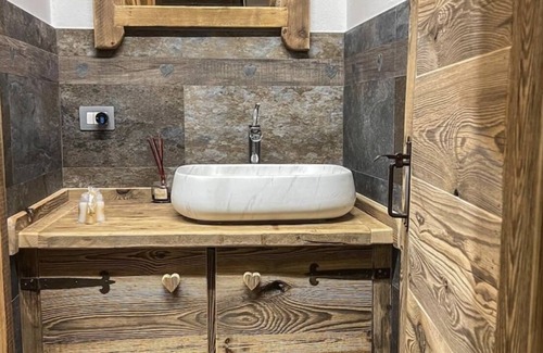 Excenex Apartment | Vrbo Property