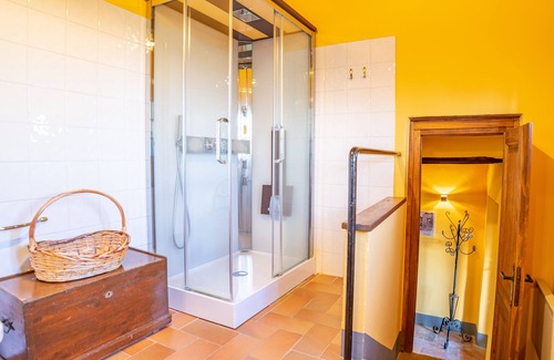 Montefollonico Apartment | Vrbo Property