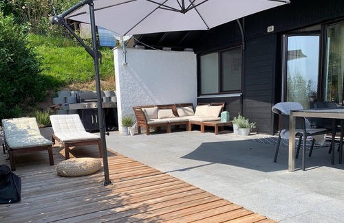 Aer House | Vrbo Property