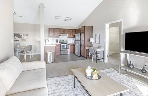 Omaha Apartment | Vrbo Property