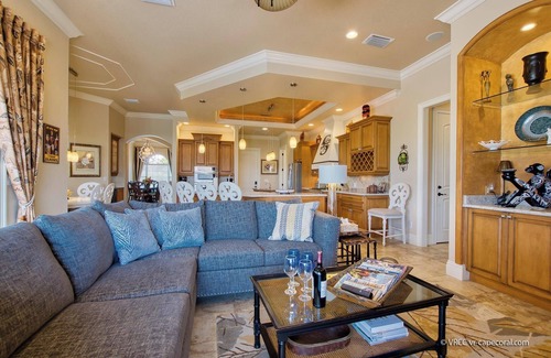 Yacht Club Villa | VRCC Villa Bellagio - 5* Villa for up to 8 guests