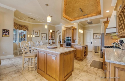 Yacht Club Villa | VRCC Villa Bellagio - 5* Villa for up to 8 guests