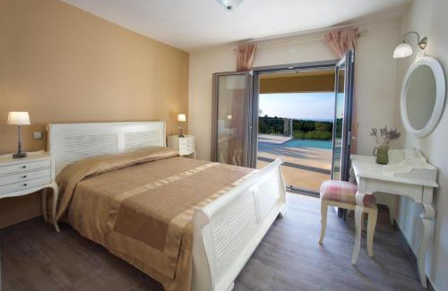 Antipata Villa | Vryonis by Vintage Travel