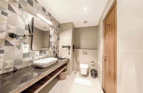 Balaramapuram Hotel | VSC PORTO MARINA