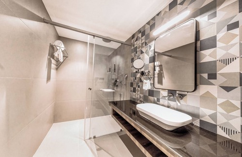 Balaramapuram Hotel | VSC PORTO MARINA