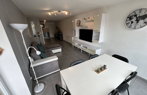 Carnon-Plage Apartment | Vue Imprenable sur le Port a Deux pas de la Plage et des Deux Côtés Rives