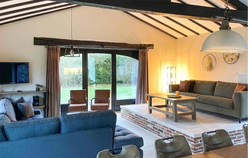 Somme-Leuze House | Vue Sur La Vallée