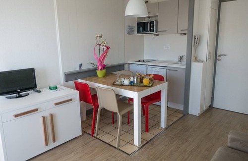 Hendaye Condo | Vue sur le Port | Studio Cabine à 50m de la Plage