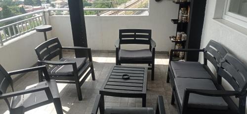 Sutomore Apartment | VuJo
