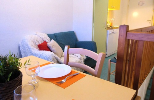 Maisod Apartment | VVF Jura Lac de Vouglans - 3 Room Gite 4 People 1 baby