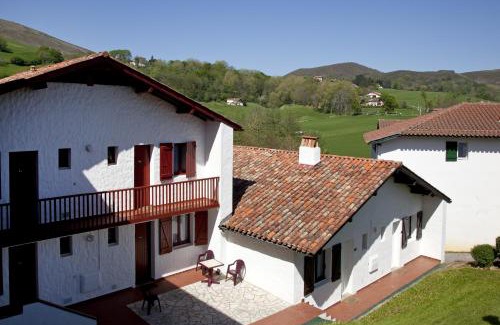 Sare Resort | VVF Pays Basque Sare La Rhune