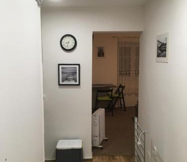 Jesenik Apartment | Vybavená garsonka v cihlovém domě v centru