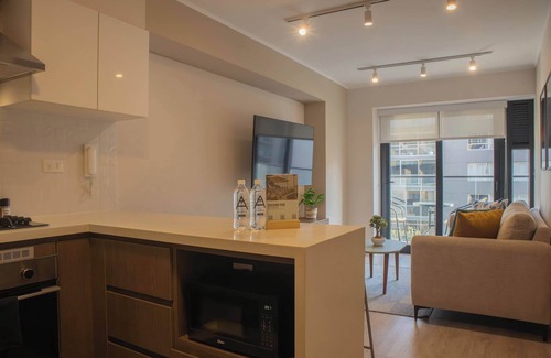 San Antonio Apartment | w Cozy 2BR w Balcony in Miraflores