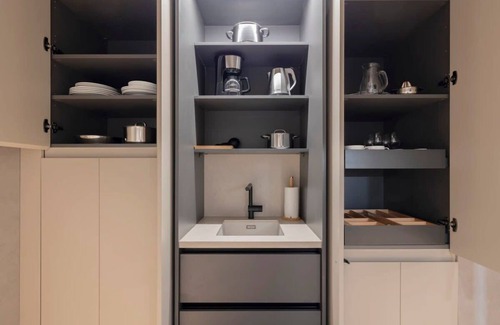 Palacio Apartment | w *| Luxury 1BR at Palacio Real