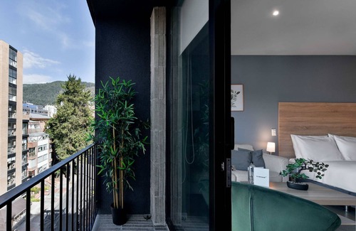 Zona Rosa Apartment | w* | Radiant Loft w/Balcony in El Nogal