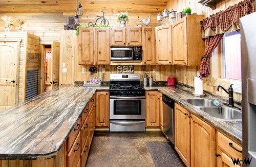Monticello House | W-W: Pinyon View Cabin - High Speed Internet!