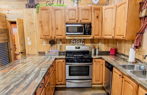 Monticello House | W-W: Pinyon View Cabin - High Speed Internet!