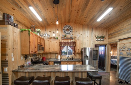 Monticello House | W-W: Pinyon View Cabin - High Speed Internet!