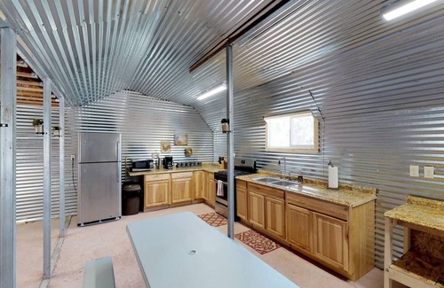 Monticello House | W-W: The Barndominium for Large Groups