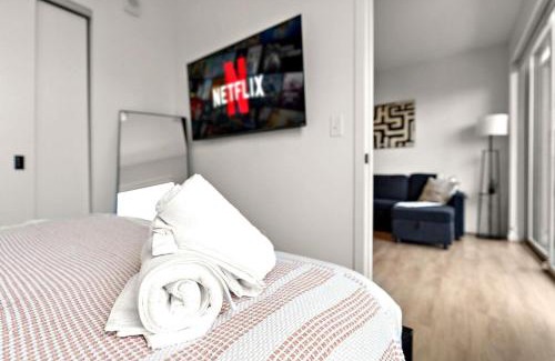 Downtown Minneapolis Apartment | W322 Cozy Luxury 1Bedroom Condo In Downtown Minneapolis, Minutes From Minneapolis Convention Center & US Bank Arena